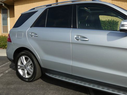 Used 2015 Mercedes-Benz ML 350 4MATIC image 7