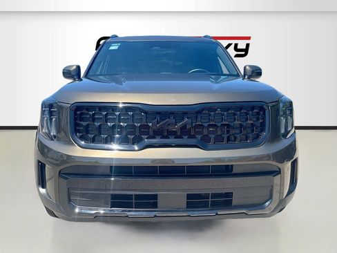 Used 2025 Kia Telluride EX X-Line AWD/4WD image 2