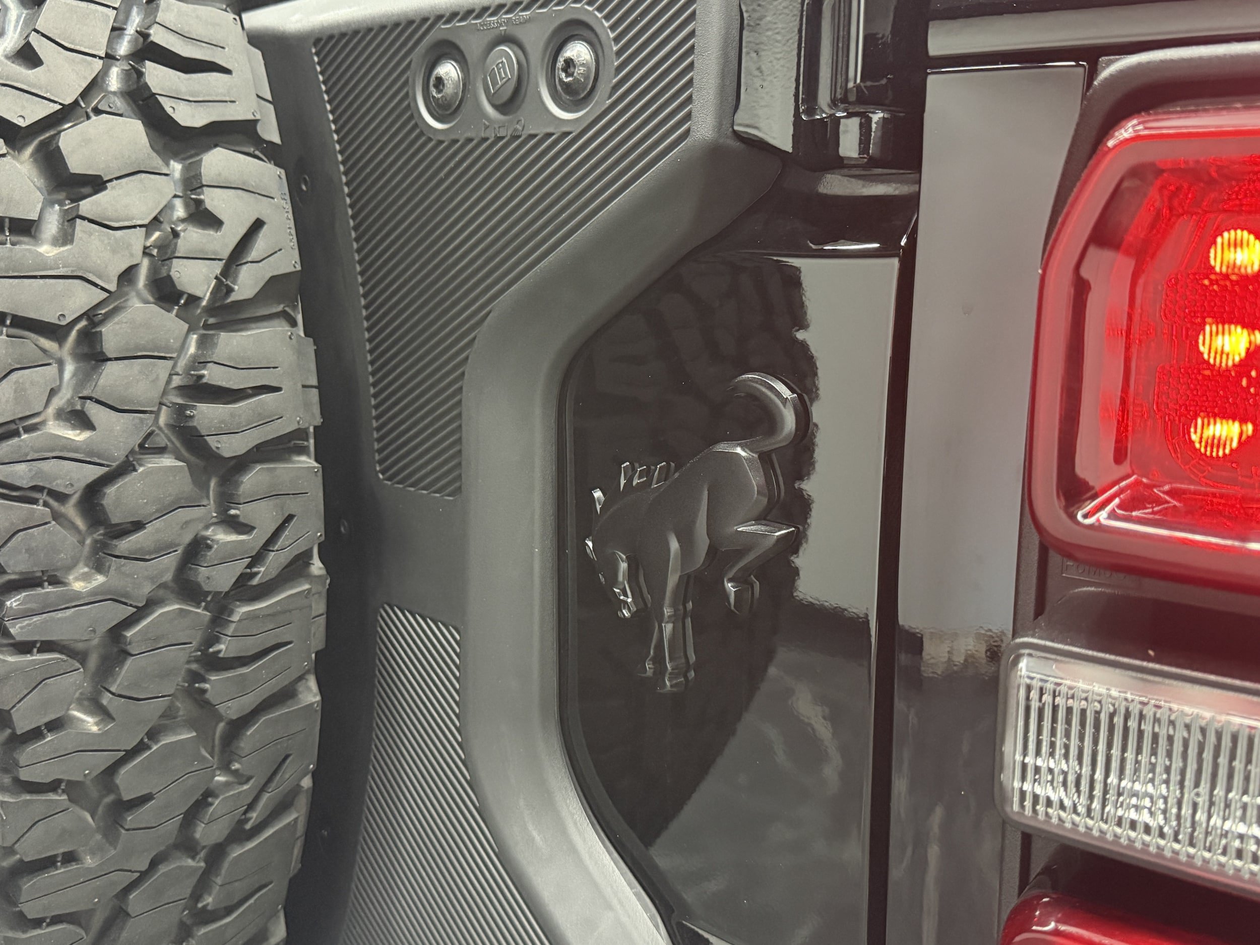 Used 2024 Ford Bronco Raptor w/ Interior Carbon Fibre Pack AWD/4WD image 11