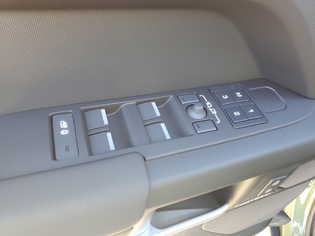 New 2026 Land Rover Defender 110 S AWD/4WD image 10