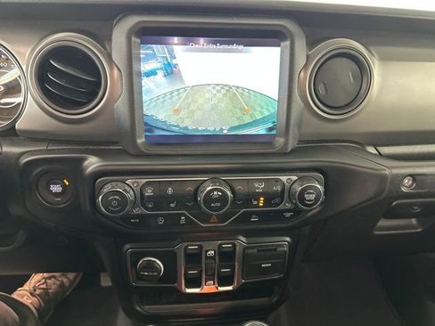 Used 2021 Jeep Wrangler Unlimited Sport image 22