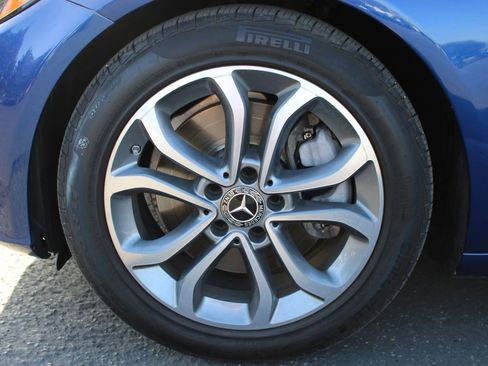 Used 2018 Mercedes-Benz C 300 Sedan image 6