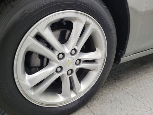 Used 2018 Chevrolet Cruze LT w/ Convenience Package image 31