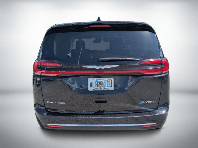 Used 2024 Chrysler Pacifica Limited FWD image 5