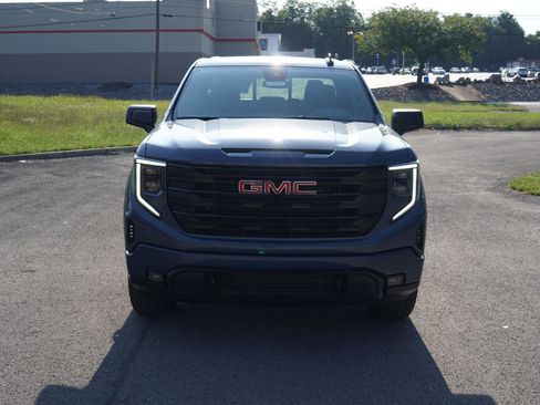 New 2026 GMC Sierra 1500 Elevation image 10