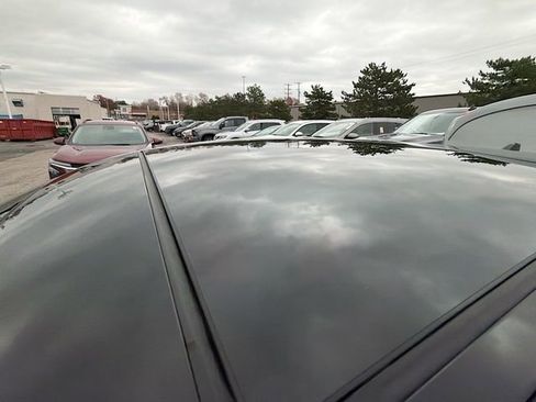 Used 2019 Toyota Camry XSE image 22