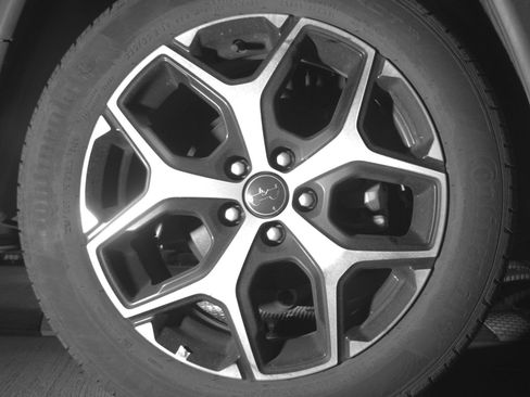 Used 2025 Jeep Compass Limited image 15