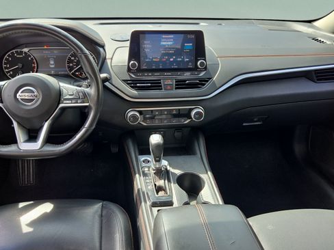 Used 2021 Nissan Altima 2.5 SR AWD/4WD image 12