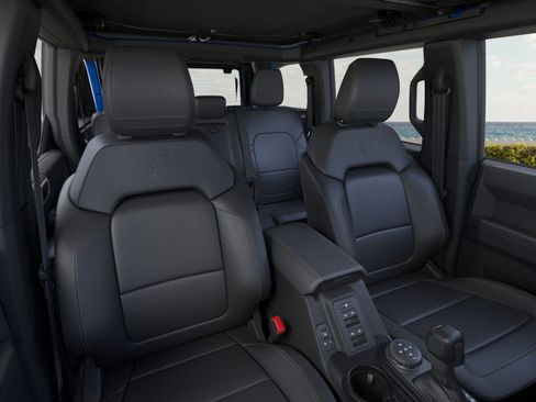 New 2025 Ford Bronco Badlands image 27