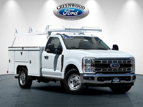 New 2025 Ford F350 XL w/ XL Chrome Package image 2