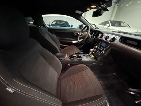 Used 2015 Ford Mustang Coupe image 15