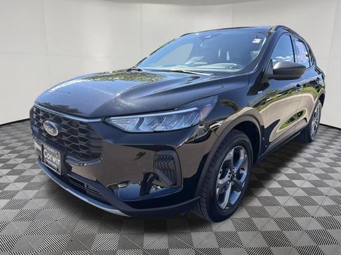 Used 2025 Ford Escape ST-Line AWD/4WD image 3