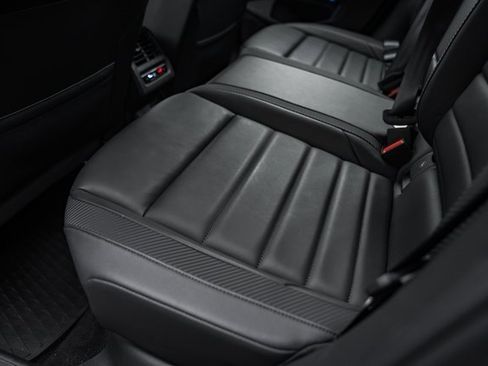 Used 2023 Volkswagen Golf 20th Anniversary Edition image 37