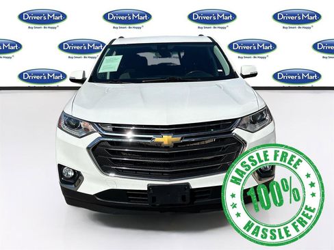 Used 2020 Chevrolet Traverse LT w/ Driver Confidence II Package image 2