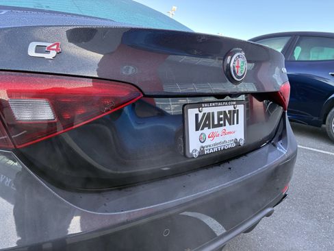 Certified 2022 Alfa Romeo Giulia Veloce image 12