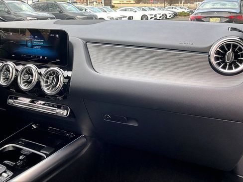Certified 2023 Mercedes-Benz GLA 250 4MATIC image 16