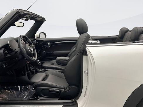 Used 2024 MINI Cooper S image 11