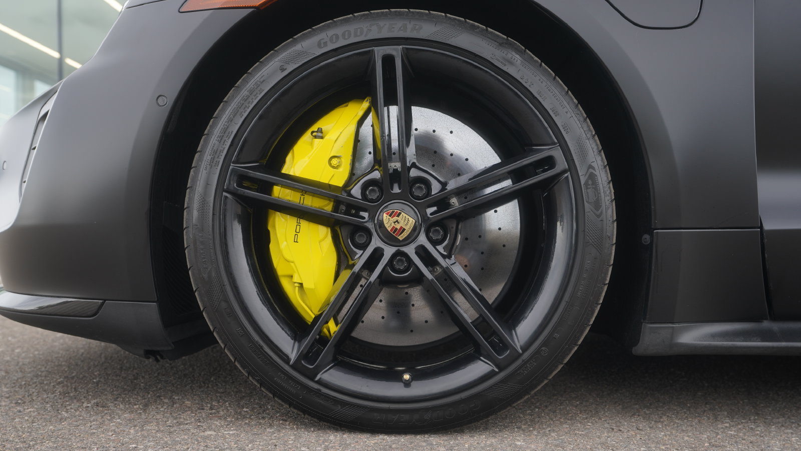 Used 2022 Porsche Taycan Turbo S AWD/4WD image 6