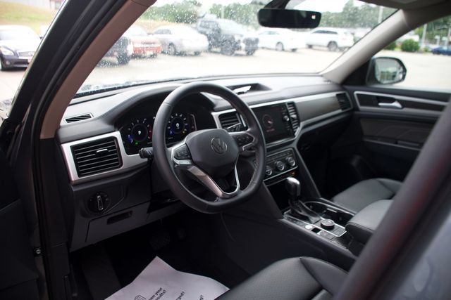 Used 2023 Volkswagen Atlas SE AWD/4WD image 11