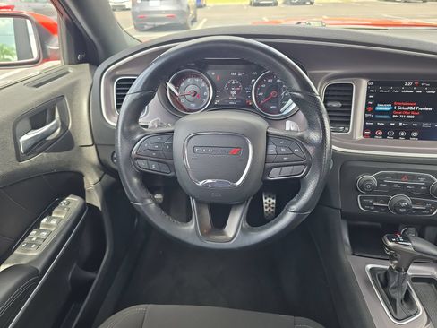 Used 2022 Dodge Charger GT w/ Driver Convenience Group RWD image 10