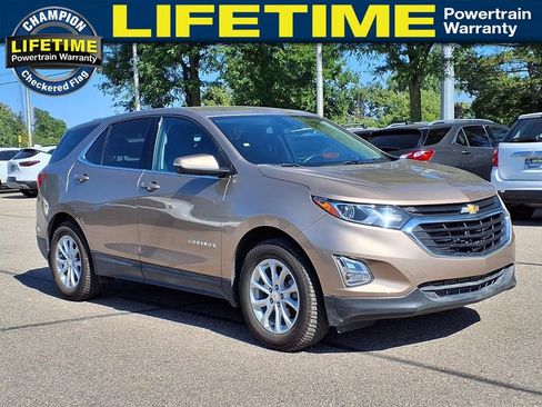 Used 2019 Chevrolet Equinox LT FWD image 3