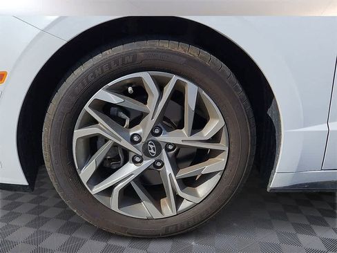 Used 2023 Hyundai Sonata SEL w/ Preferred Accessory Package image 8