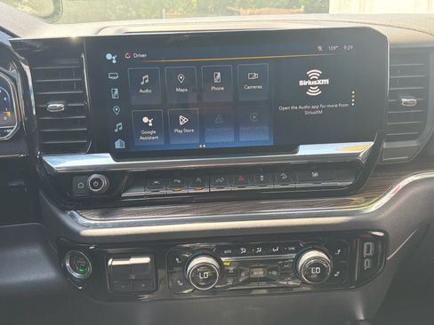 Used 2024 Chevrolet Silverado 1500 LT Trail Boss w/ LT Trail Boss Premium Package AWD/4WD image 28