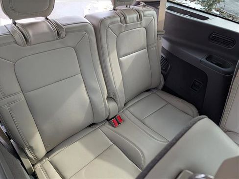 Used 2023 Lincoln Aviator Reserve w/ Equipment Group 201A image 22