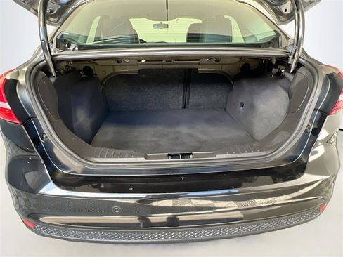 Used 2015 Ford Focus SE image 23