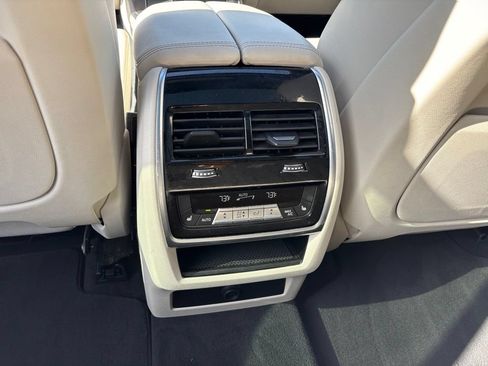 Used 2021 BMW X5 sDrive40i w/ Premium Package RWD image 18