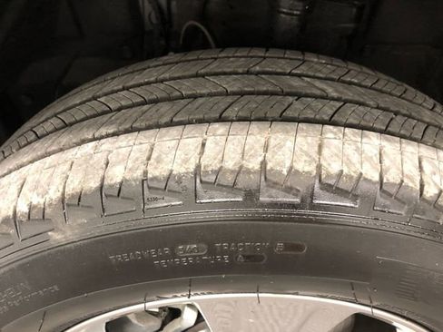 Used 2024 Toyota RAV4 LE image 28