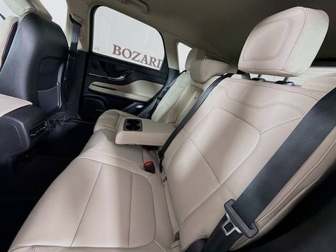 New 2026 Lincoln Corsair Premiere FWD image 27