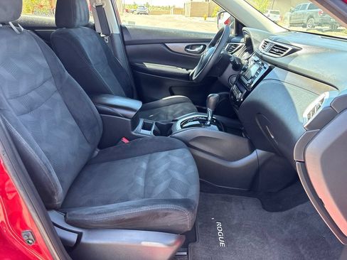 Used 2014 Nissan Rogue SV w/ SV Family Package FWD image 21