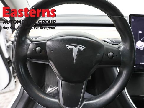 Used 2018 Tesla Model 3 Long Range image 10