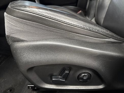 Used 2016 Jeep Renegade Limited image 13