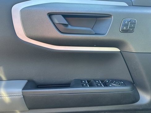 Used 2025 Ford Bronco Sport Badlands image 17