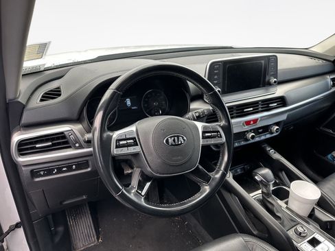 Used 2020 Kia Telluride S w/ S 8 Passenger Seating Package image 11
