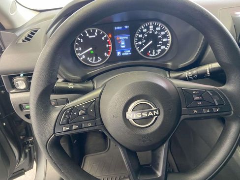 Used 2025 Nissan Sentra S FWD image 20
