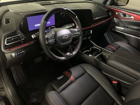 Certified 2024 Chevrolet Traverse RS image 10