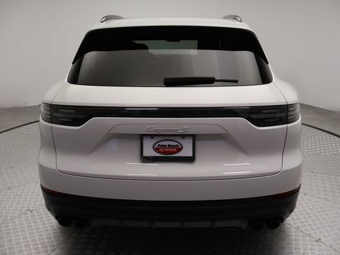 Certified 2023 Porsche Cayenne S AWD/4WD image 10