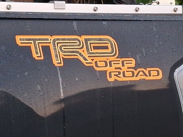 Used 2021 Toyota Tacoma TRD Off-Road AWD/4WD image 8