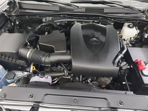 Used 2023 Toyota Tacoma TRD Sport image 35