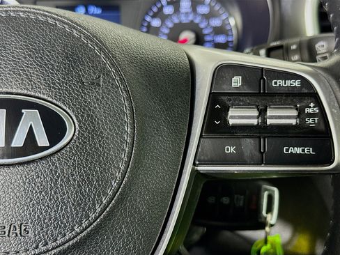 Used 2019 Kia Sorento S image 14