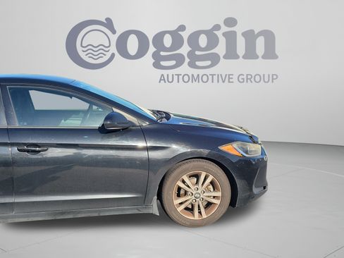 Used 2017 Hyundai Elantra SE FWD image 15