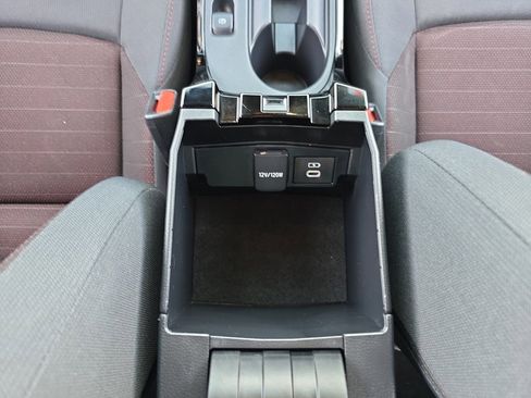 Certified 2023 Toyota Corolla SE image 18