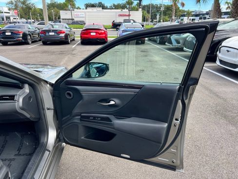 Used 2020 Lexus ES 300h w/ Premium Package FWD image 80