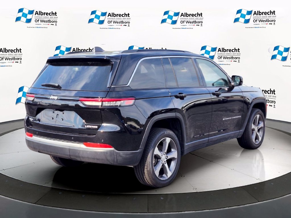 Used 2026 Jeep Grand Cherokee Limited AWD/4WD image 5