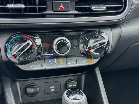 Used 2023 Hyundai Kona SEL AWD/4WD image 12