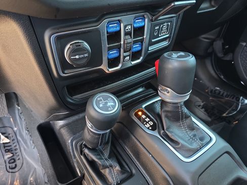 Used 2024 Jeep Wrangler Sahara w/ Safety Group image 36