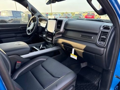 New 2026 RAM 1500 Laramie AWD/4WD image 14